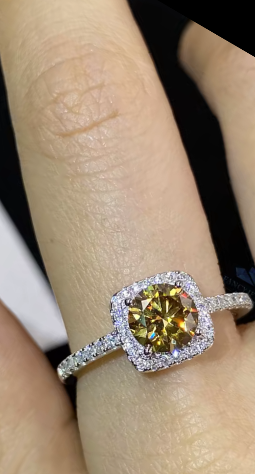 Moissanite Gemstone Ring