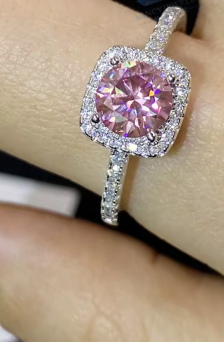 Moissanite Gemstone Ring